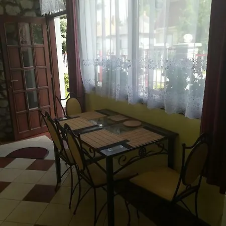 Deru Apartment *